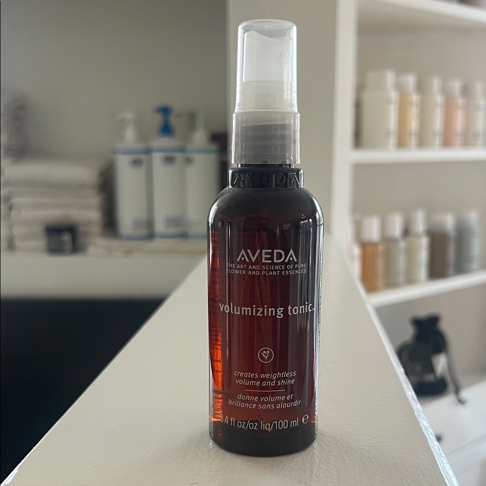 AVEDA Volumizing Tonic with Dark Amber Hue